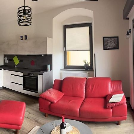 Byt V Blizkosti Centra A V Klidne Zone Tabor Luaran gambar