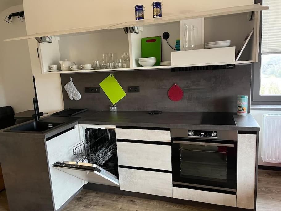 Byt V Blizkosti Centra A V Klidne Zone Tabor Luaran gambar